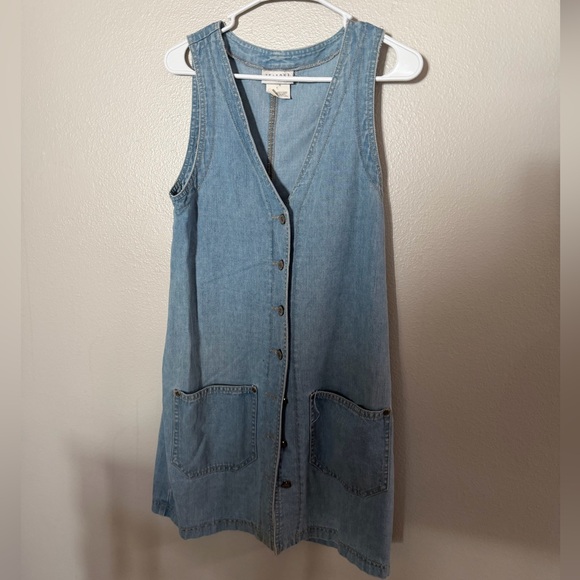 Seasons Collection Dresses & Skirts - Vintage Denim Sleeveless Button-Down Dress Women’s size 4 whimsigoth